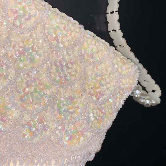 v i n t a g e :: Floral Scalloped Beaded Satin Lucite Envelope Purse - Picture 13 of 14